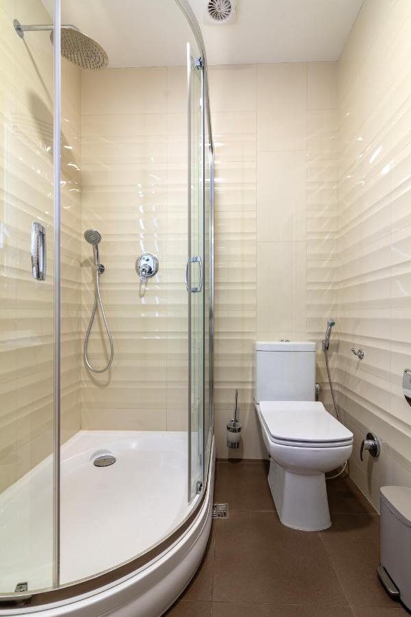 Royal Mini-Apart Hotel On Rynok Square Lviv Exterior photo